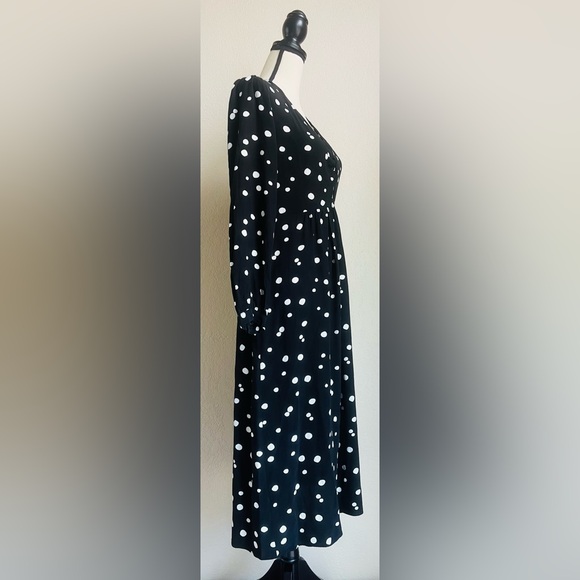 LOFT Dress Ruched - Picture 2 of 9